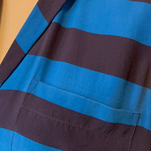 Equipment Silk Sleeveless Blue Top - Picture 4 of 16